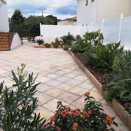 Feriehus Maison De Charme Castries